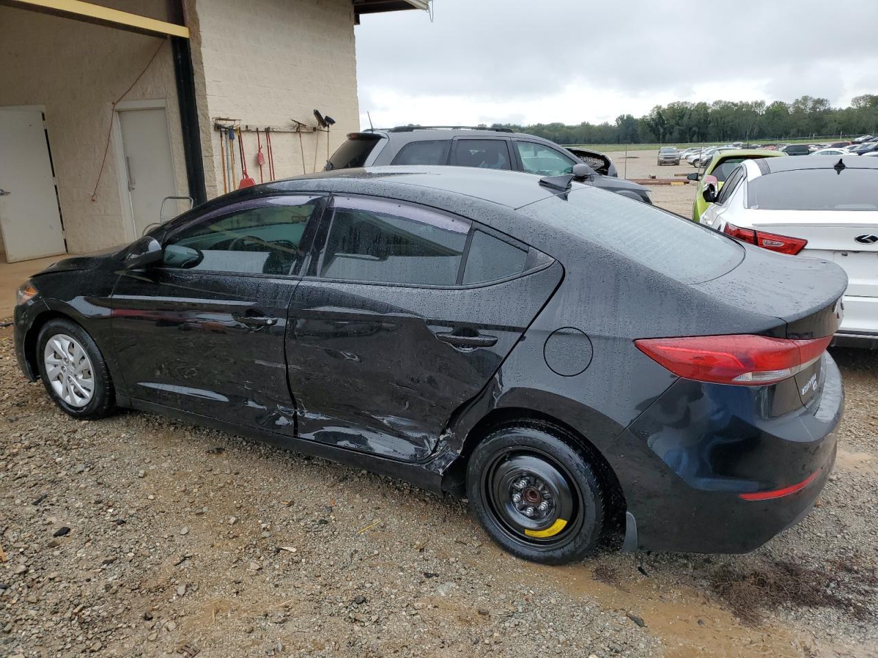 2018 HYUNDAI ELANTRA SE - Image 2