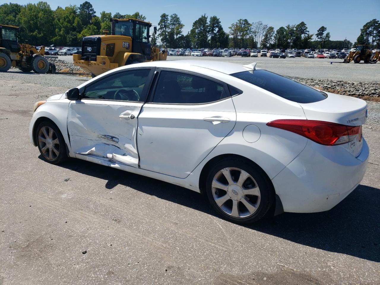 2013 HYUNDAI ELANTRA GL - Image 2