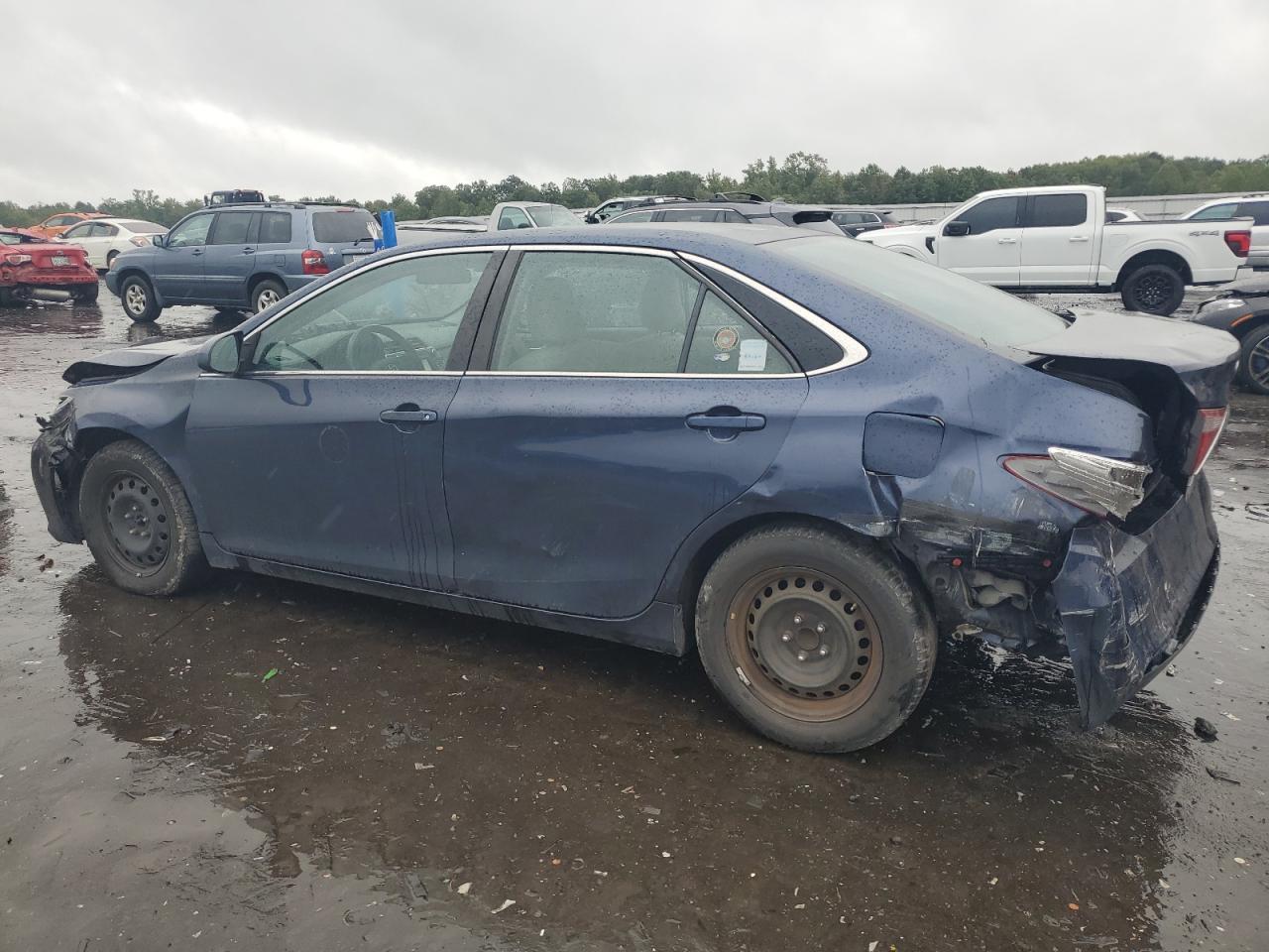 2016 TOYOTA CAMRY LE - Фото 2