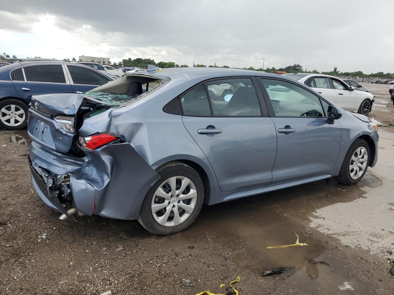 2022 TOYOTA COROLLA LE - Фото 3