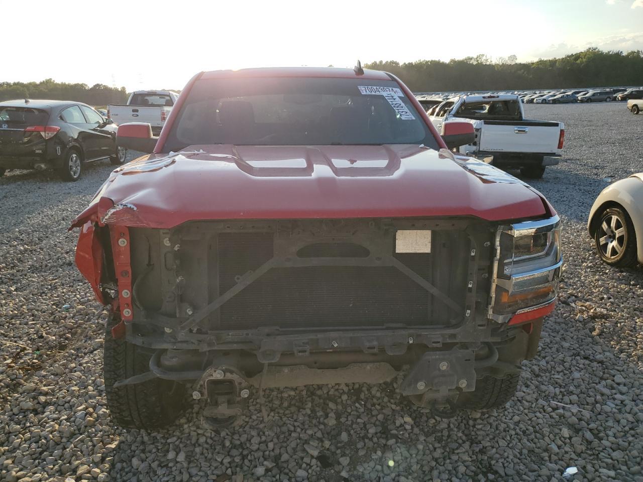 2018 CHEVROLET SILVERADO - Image 5