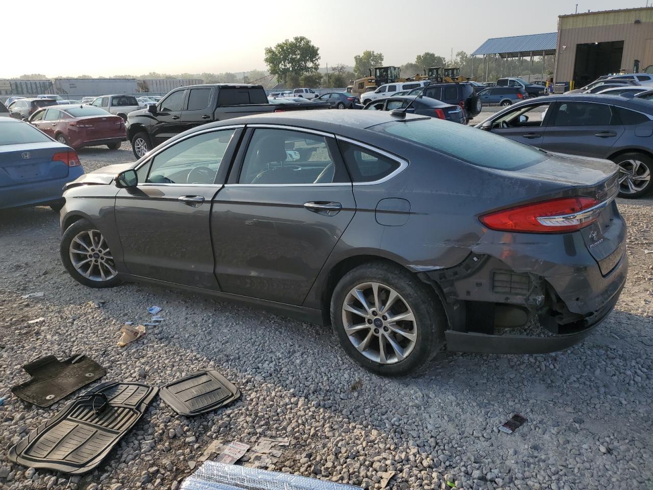 2017 FORD FUSION SE - Image 2