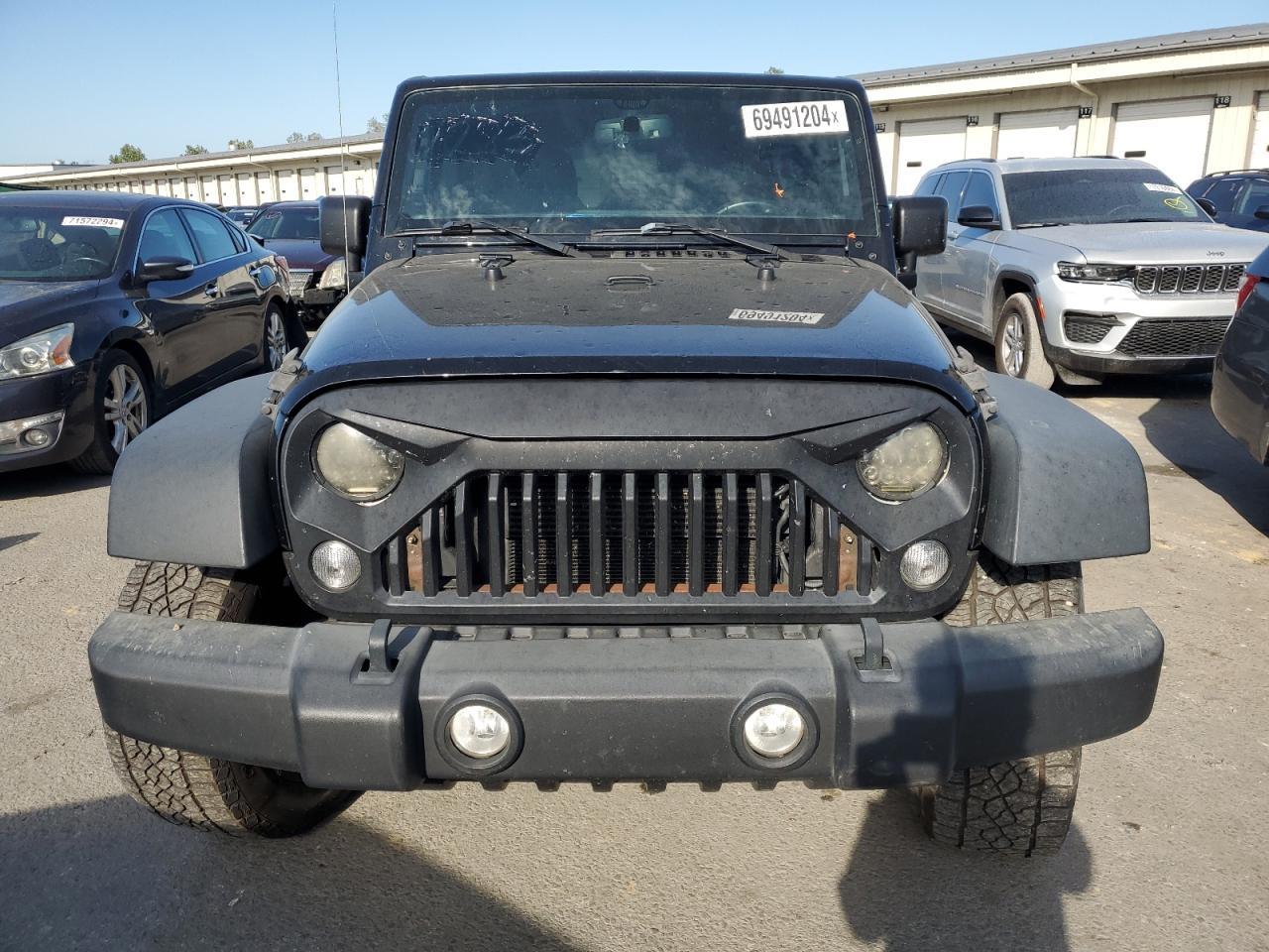 2017 JEEP WRANGLER U - Image 5