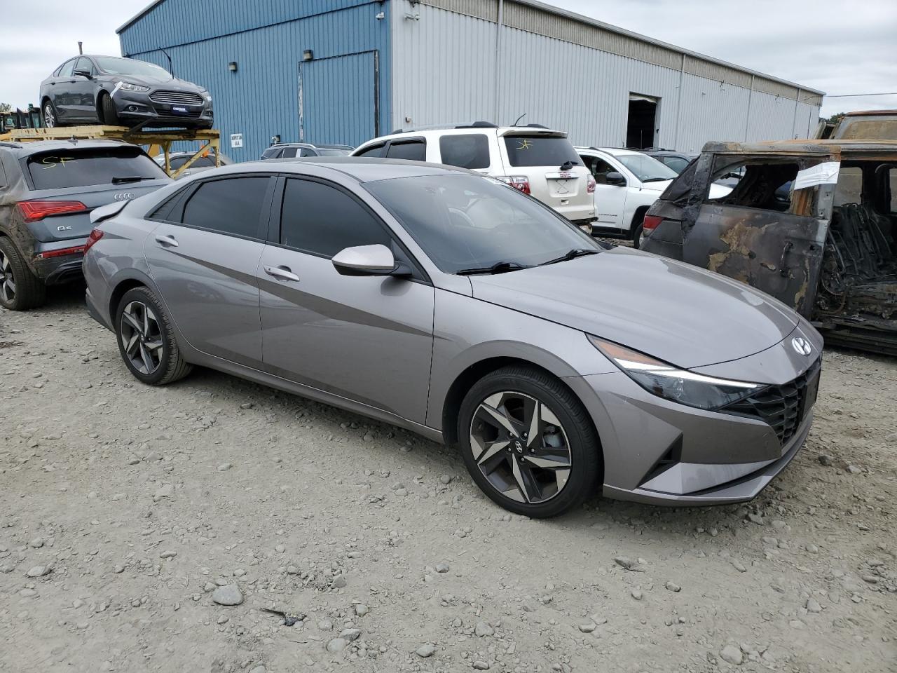 2023 HYUNDAI ELANTRA SE - Image 4