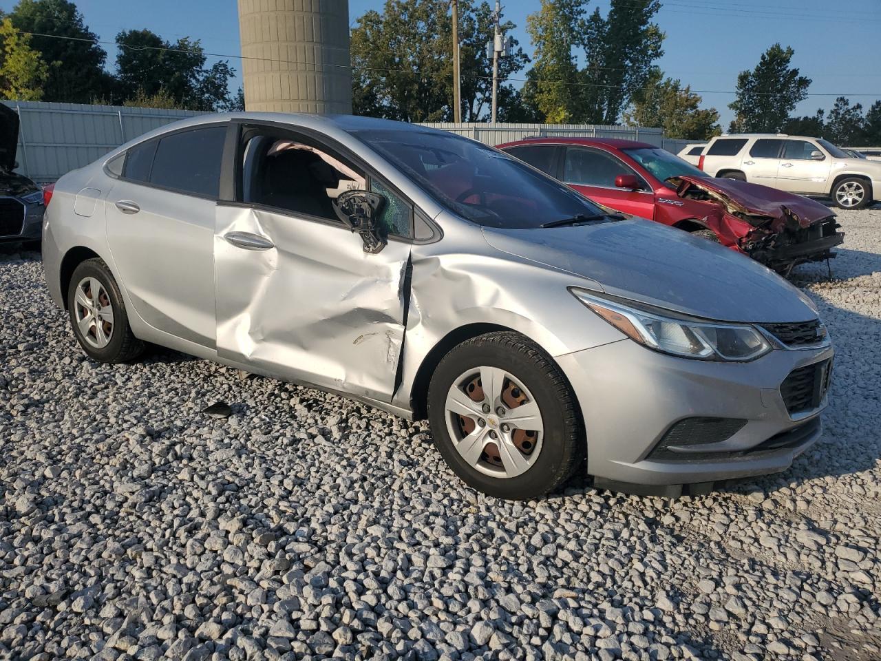 2017 CHEVROLET CRUZE LS - Image 4