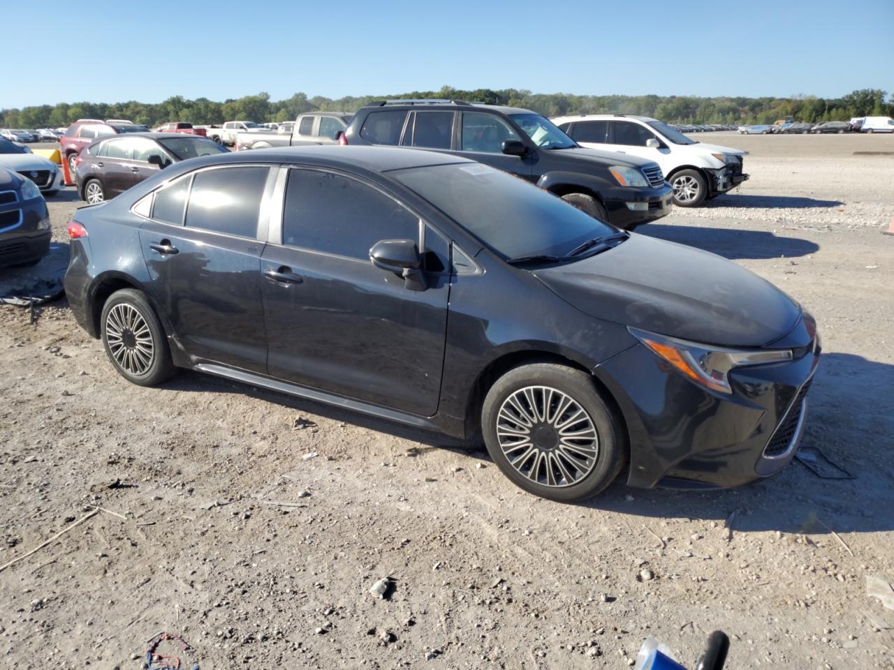 2020 TOYOTA COROLLA LE - Фото 4