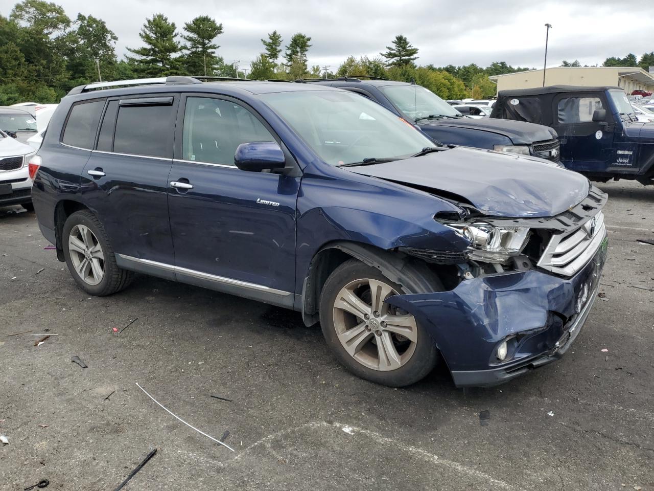 2011 TOYOTA HIGHLANDER - Фото 4