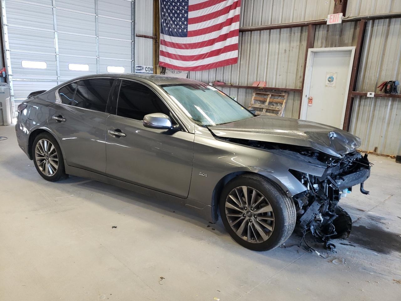 2018 INFINITI Q50 LUXE - Image 4