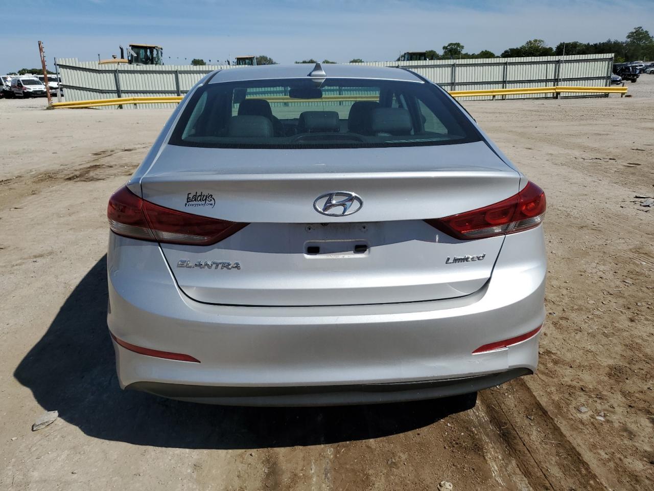2017 HYUNDAI ELANTRA SE - Image 6
