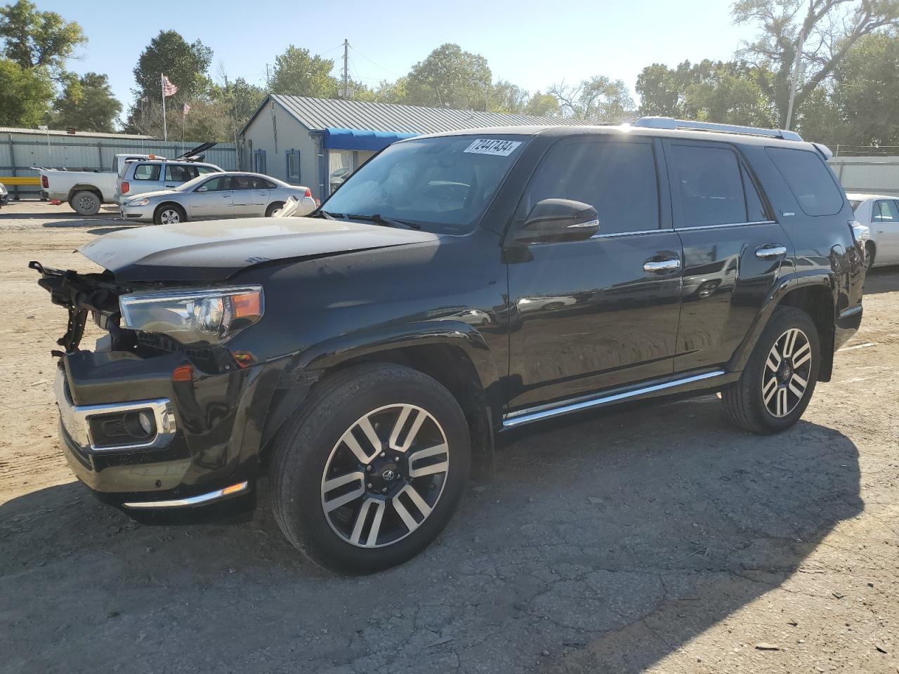 2017 TOYOTA 4RUNNER SR