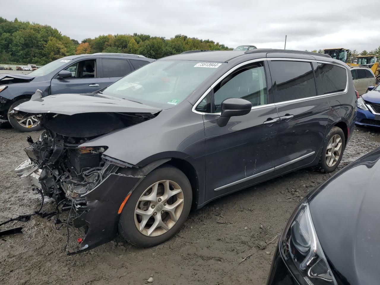 2017 CHRYSLER PACIFICA T