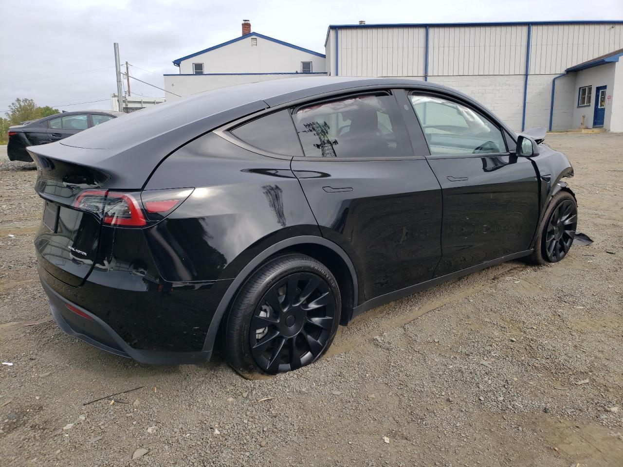 2024 TESLA MODEL Y - Фото 3