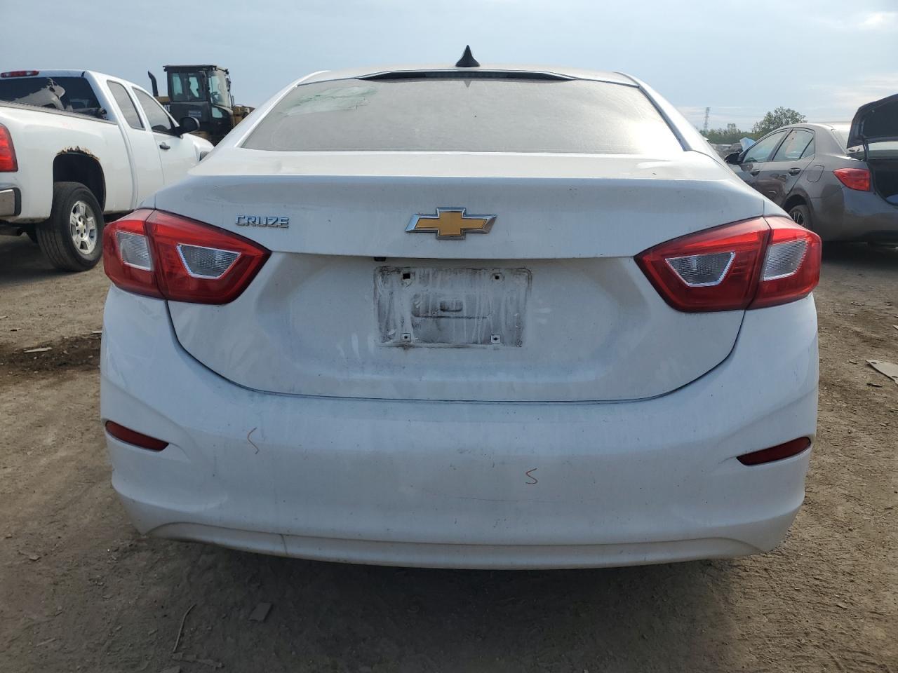 2017 CHEVROLET CRUZE LS - Фото 6