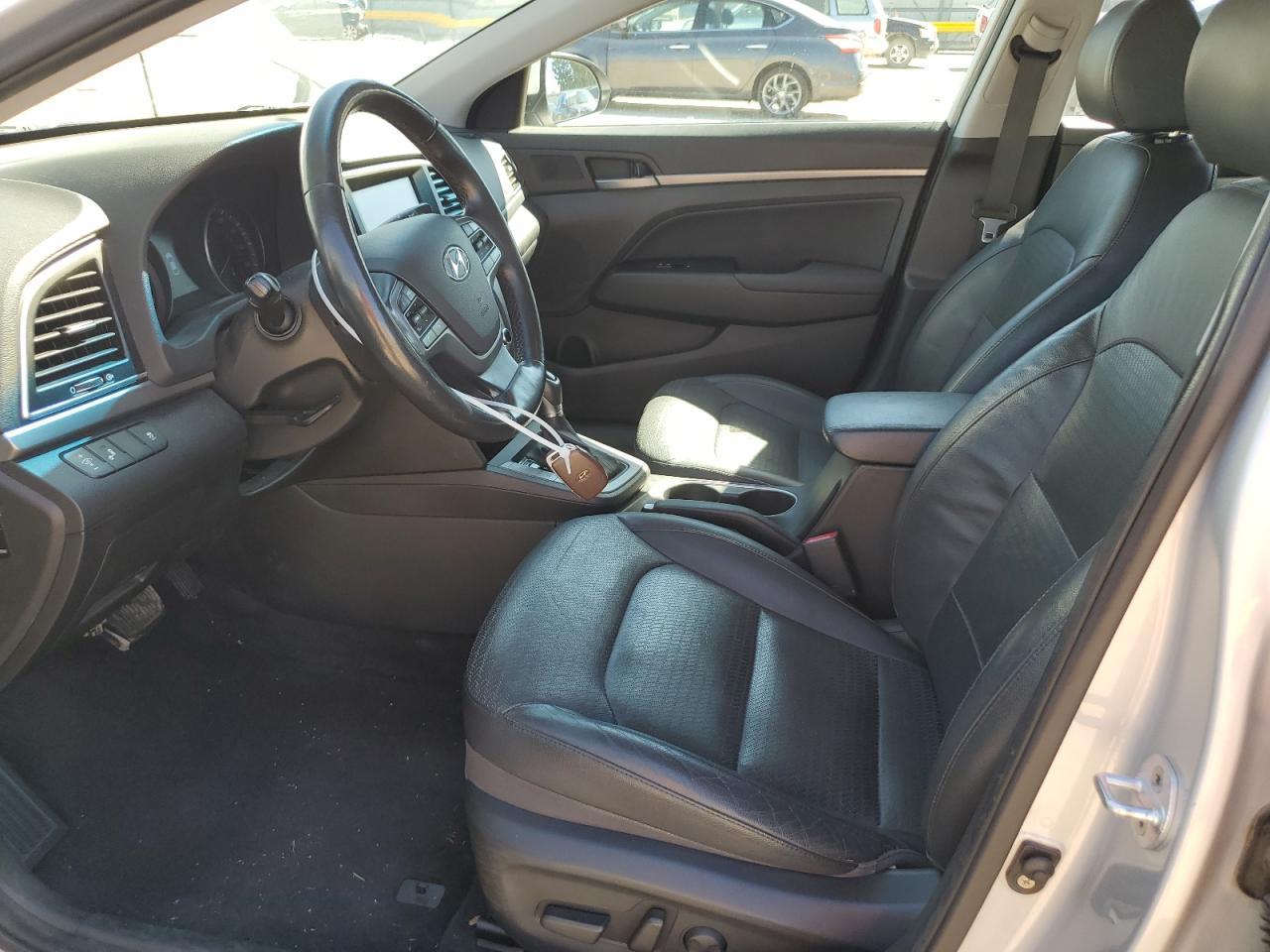 2017 HYUNDAI ELANTRA SE - Image 7