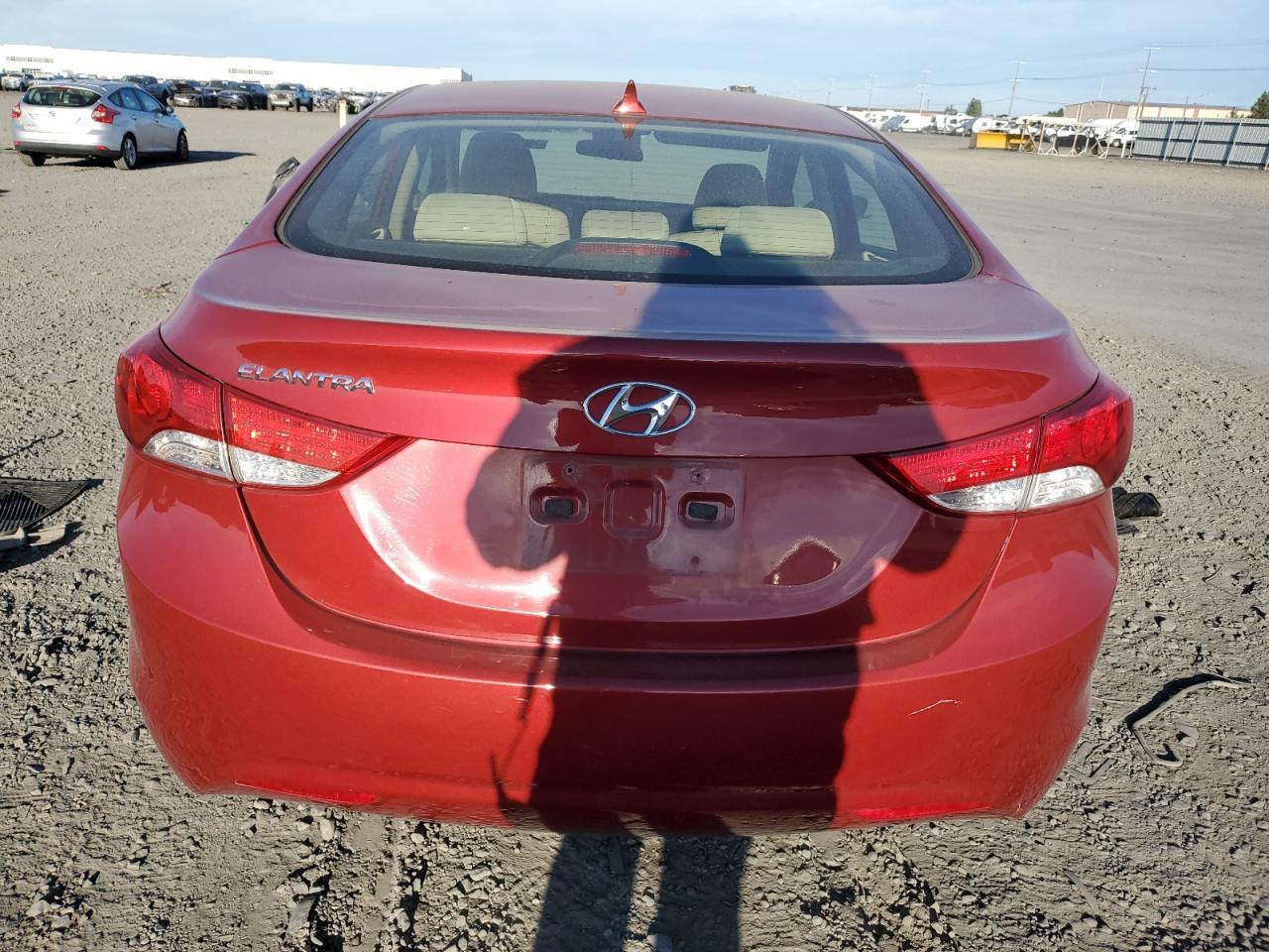 2013 HYUNDAI ELANTRA GL - Image 6