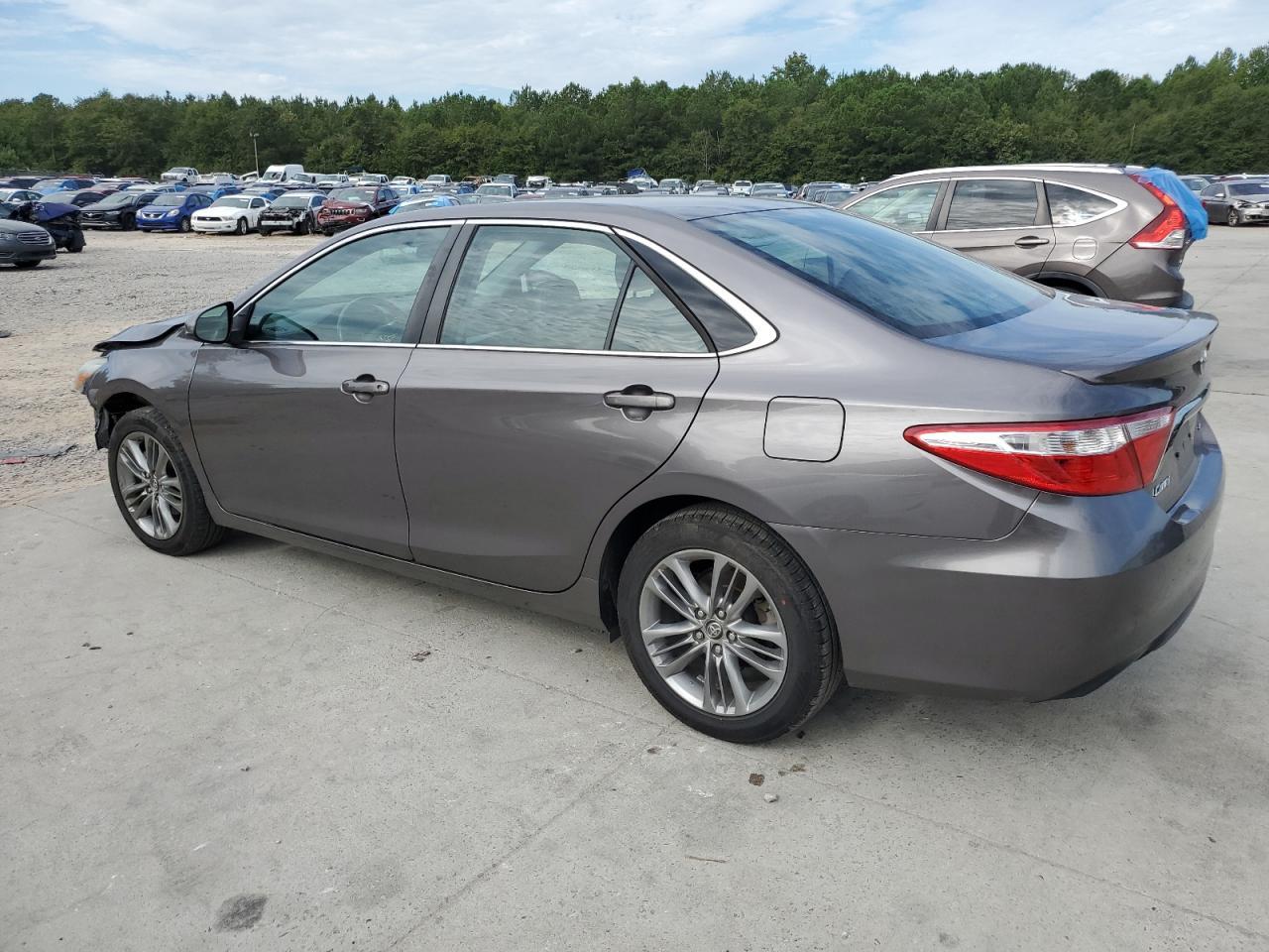2016 TOYOTA CAMRY LE - Image 2