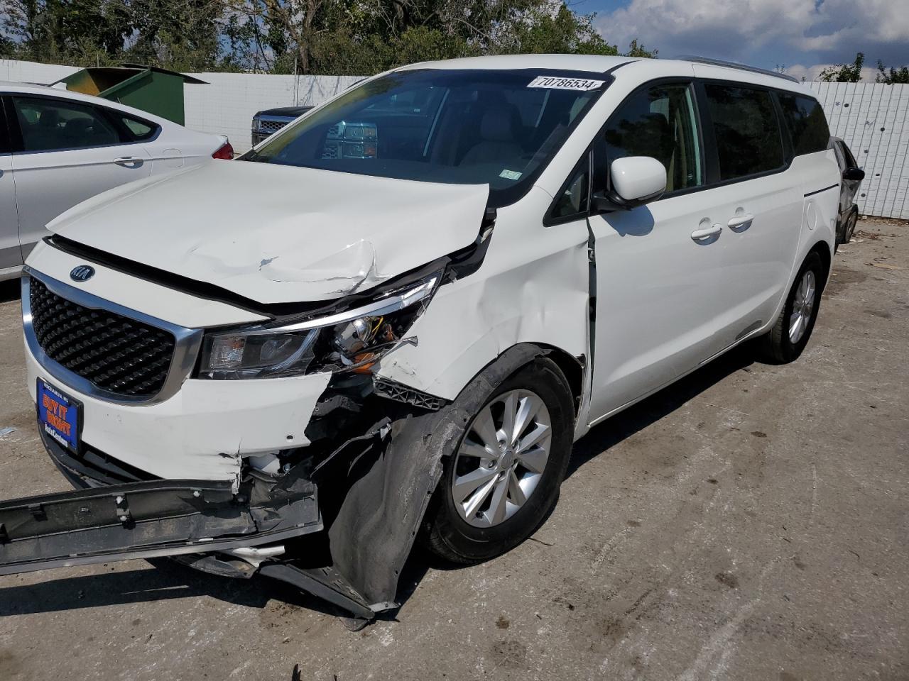 2017 KIA SEDONA LX