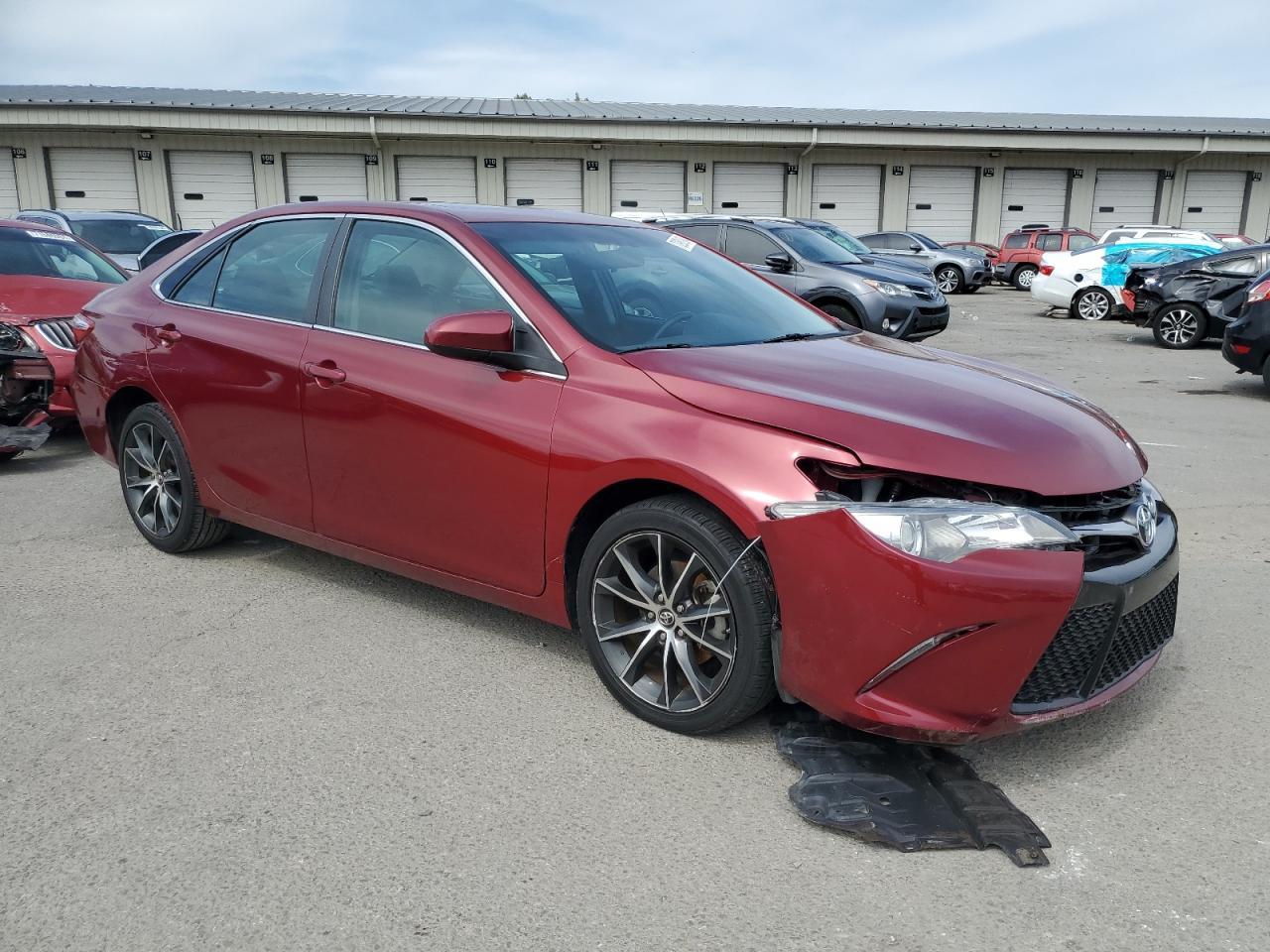 2015 TOYOTA CAMRY LE - Image 4