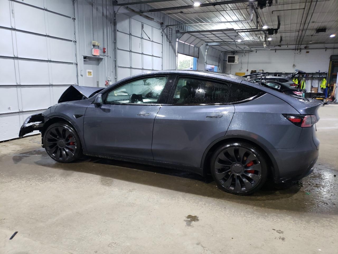2022 TESLA MODEL Y - Image 2