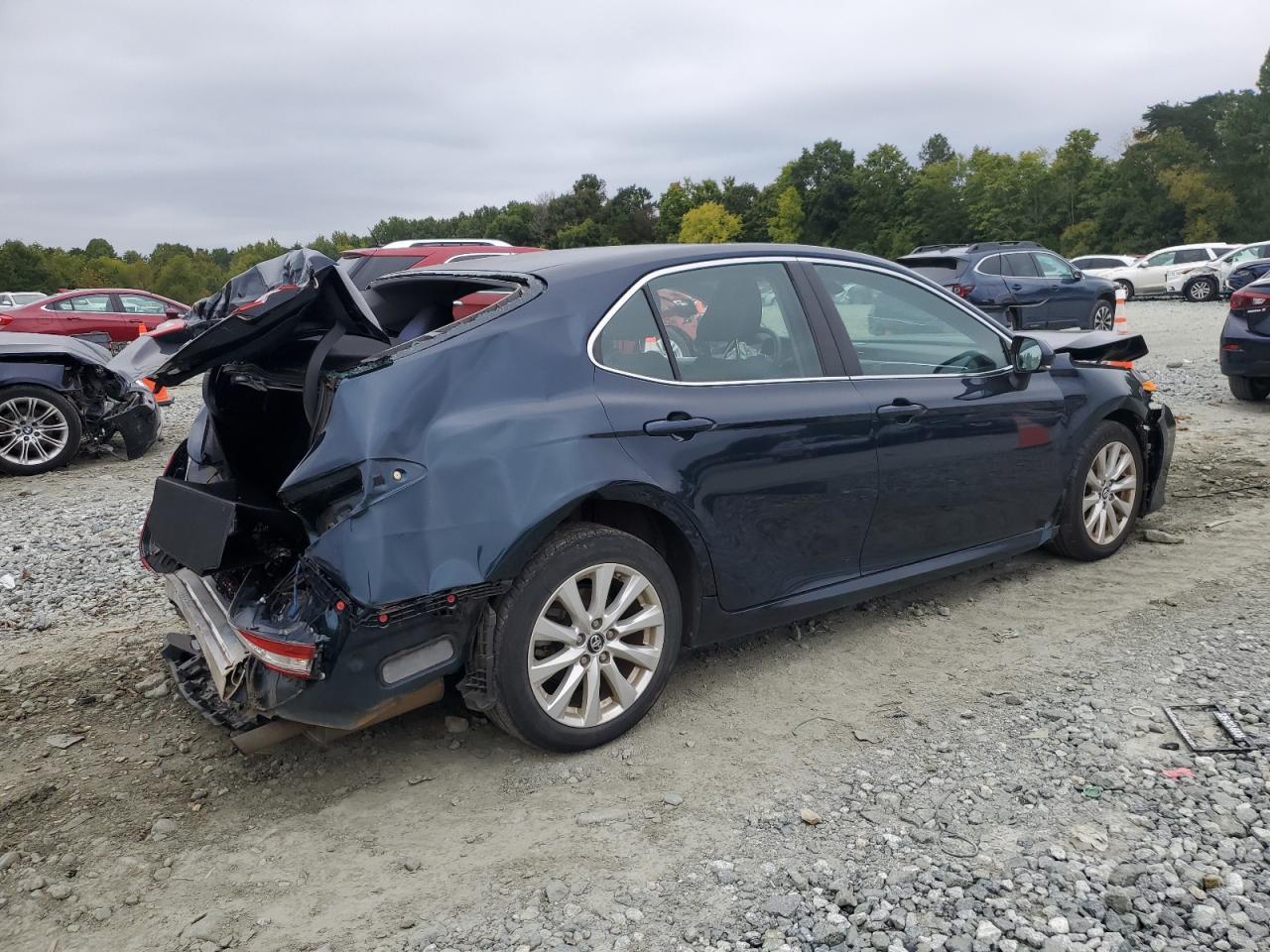 2018 TOYOTA CAMRY L - Фото 3