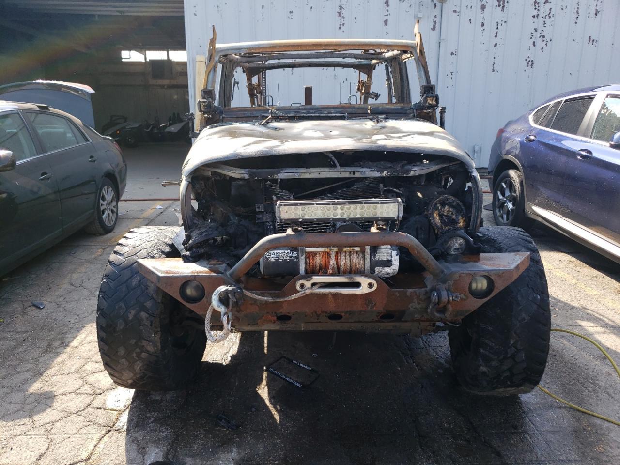 2014 JEEP WRANGLER U - Фото 5