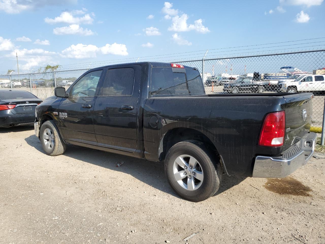 2019 RAM 1500 CLASS - Фото 2