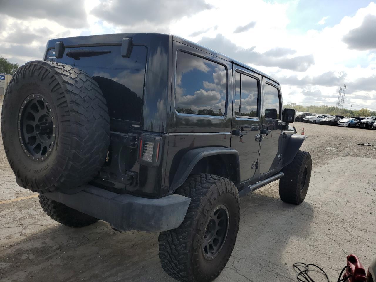 2014 JEEP WRANGLER U - Image 3