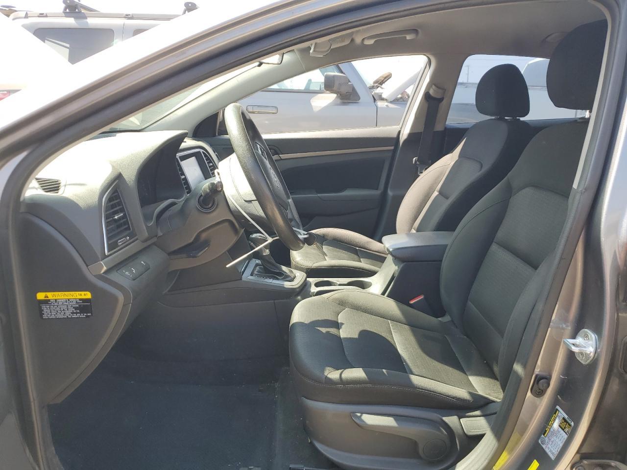 2018 HYUNDAI ELANTRA SE - Фото 7