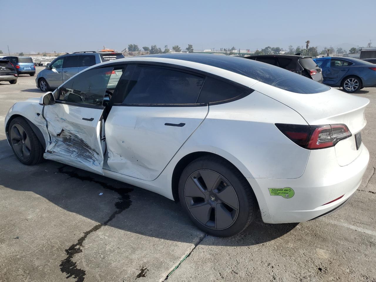 2023 TESLA MODEL 3 - Фото 2