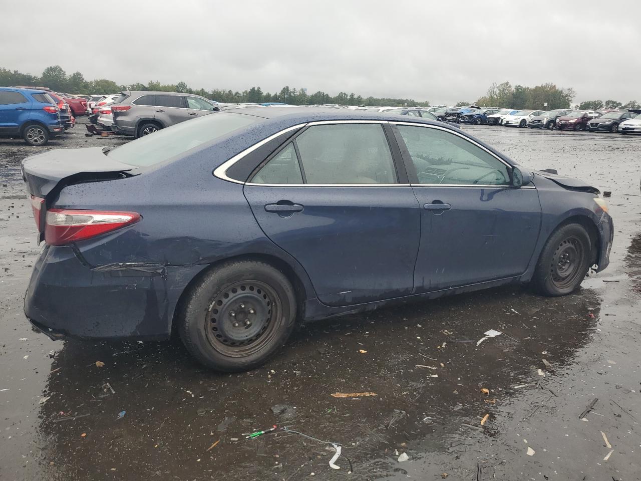 2016 TOYOTA CAMRY LE - Фото 3