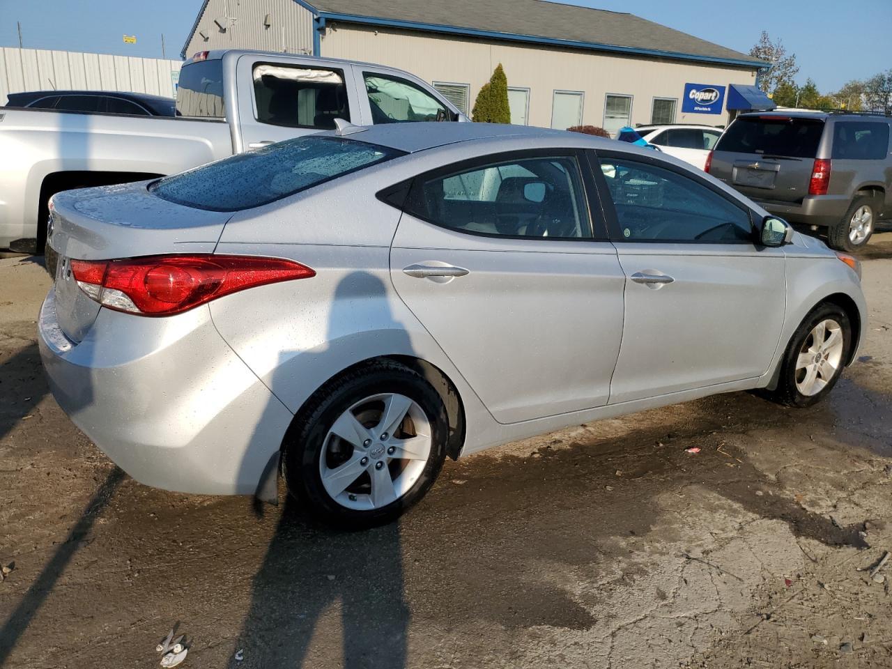2013 HYUNDAI ELANTRA GL - Image 3