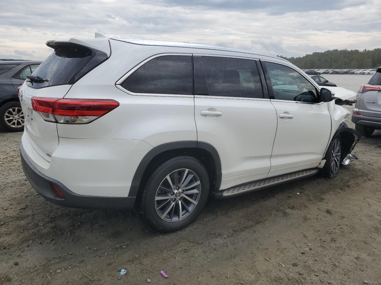 2018 TOYOTA HIGHLANDER - Фото 3