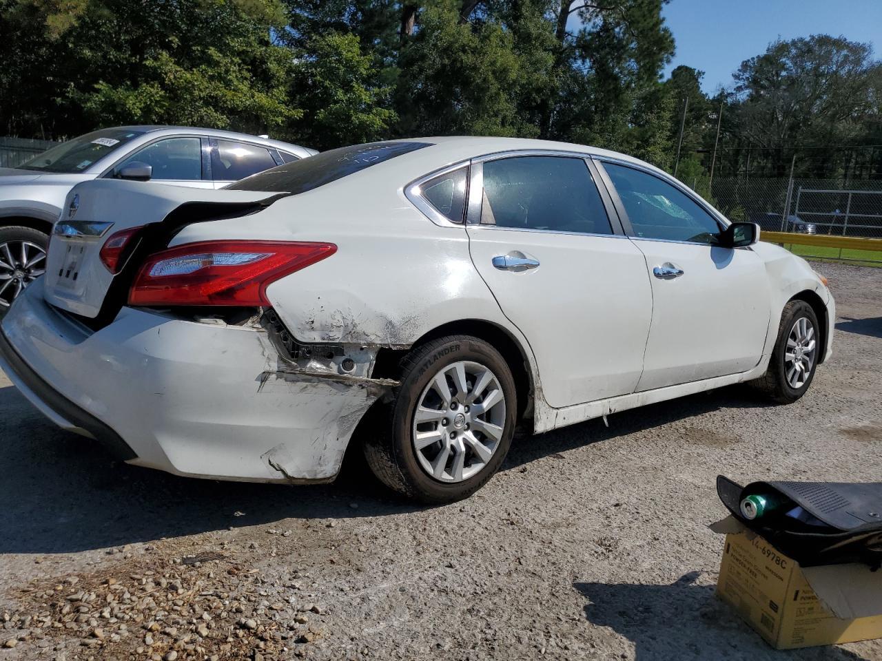 2017 NISSAN ALTIMA 2.5 - Фото 3