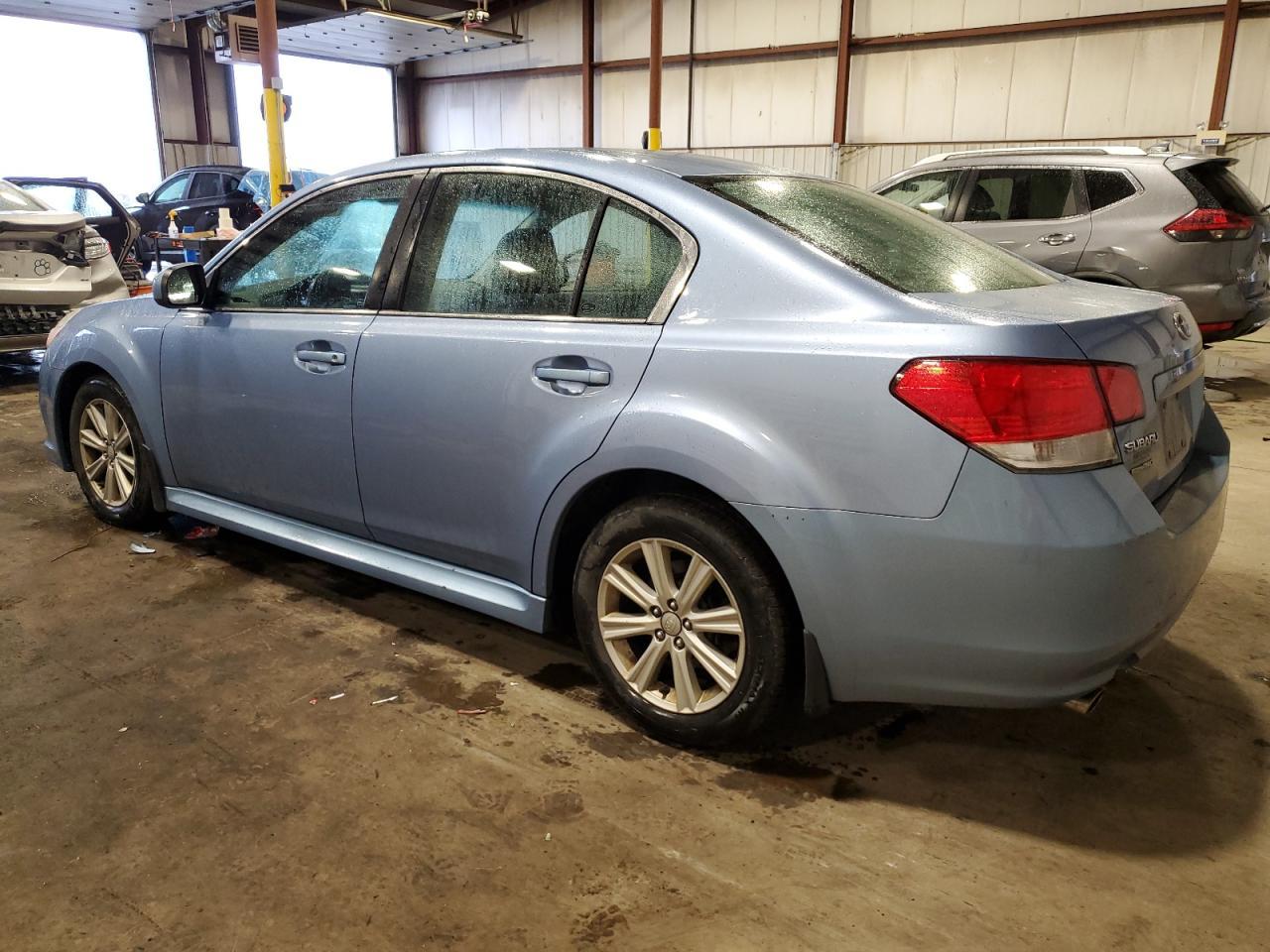 2011 SUBARU LEGACY 2.5 - Image 2