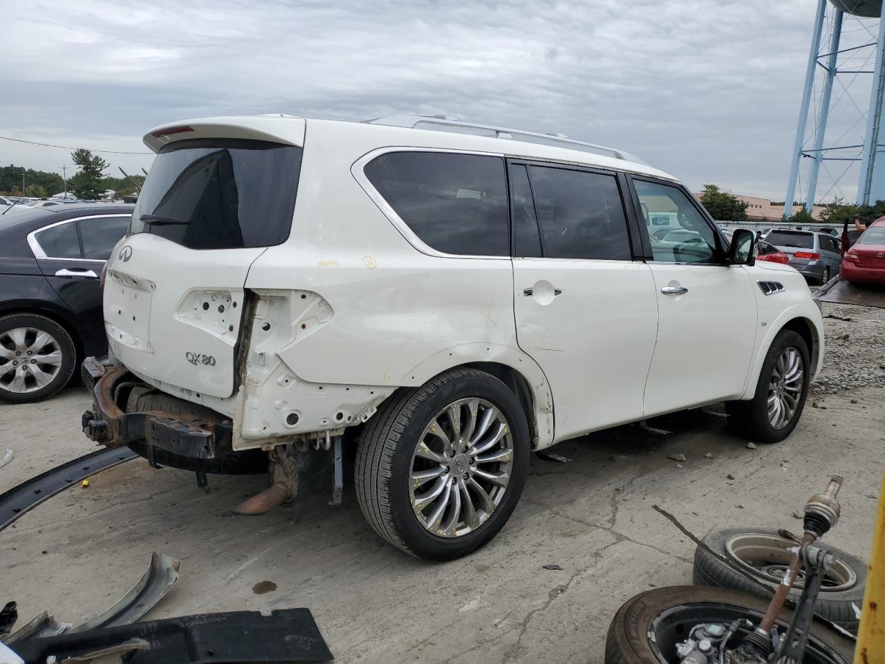 2017 INFINITI QX80 BASE - Image 3