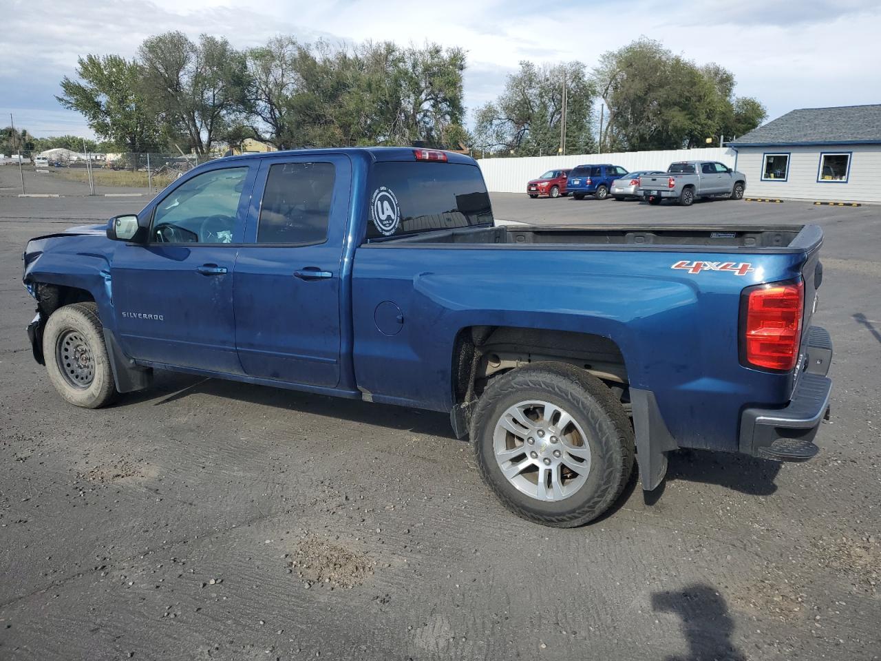 2016 CHEVROLET SILVERADO - Image 2
