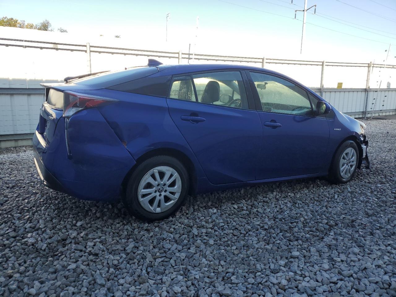 2016 TOYOTA PRIUS - Image 3