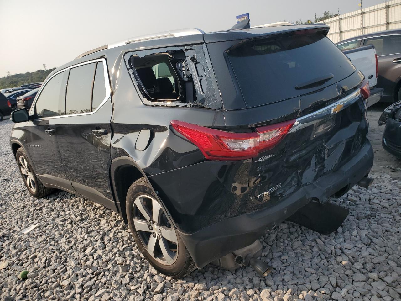 2018 CHEVROLET TRAVERSE L - Image 2