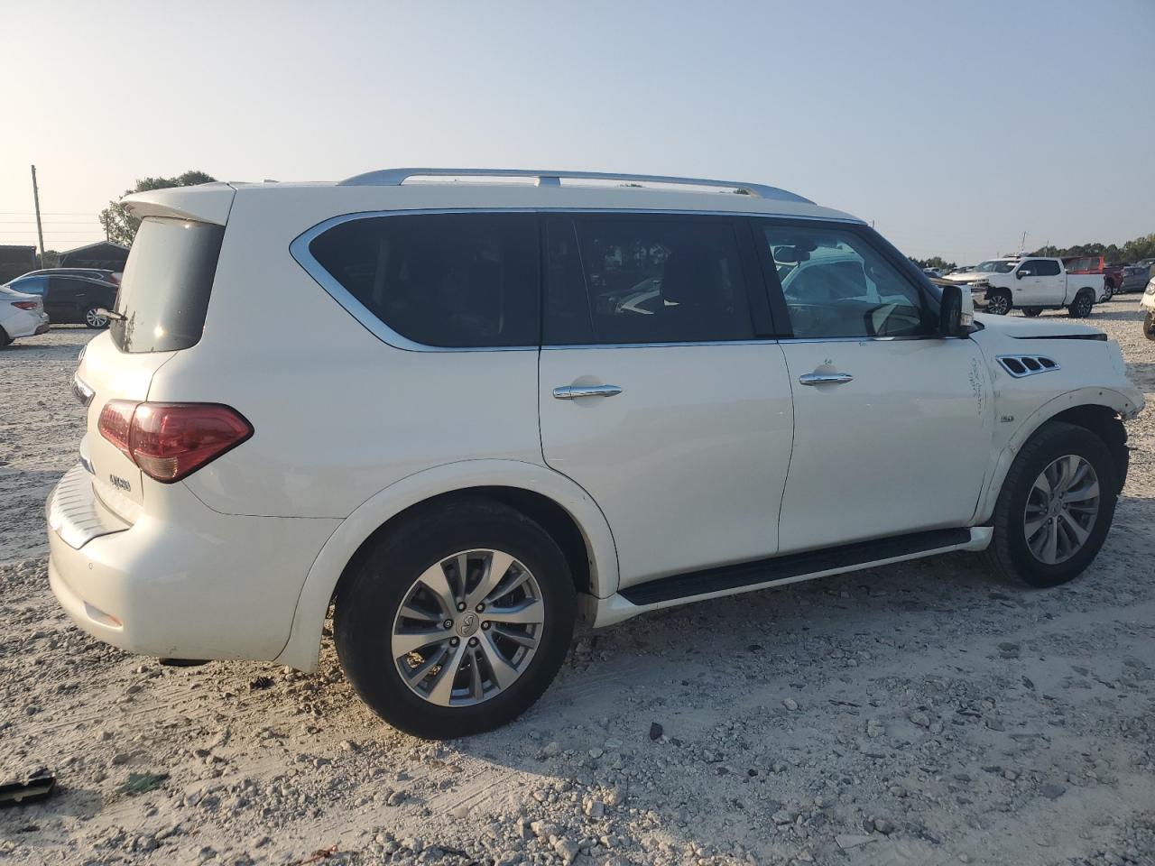 2017 INFINITI QX80 BASE - Фото 3