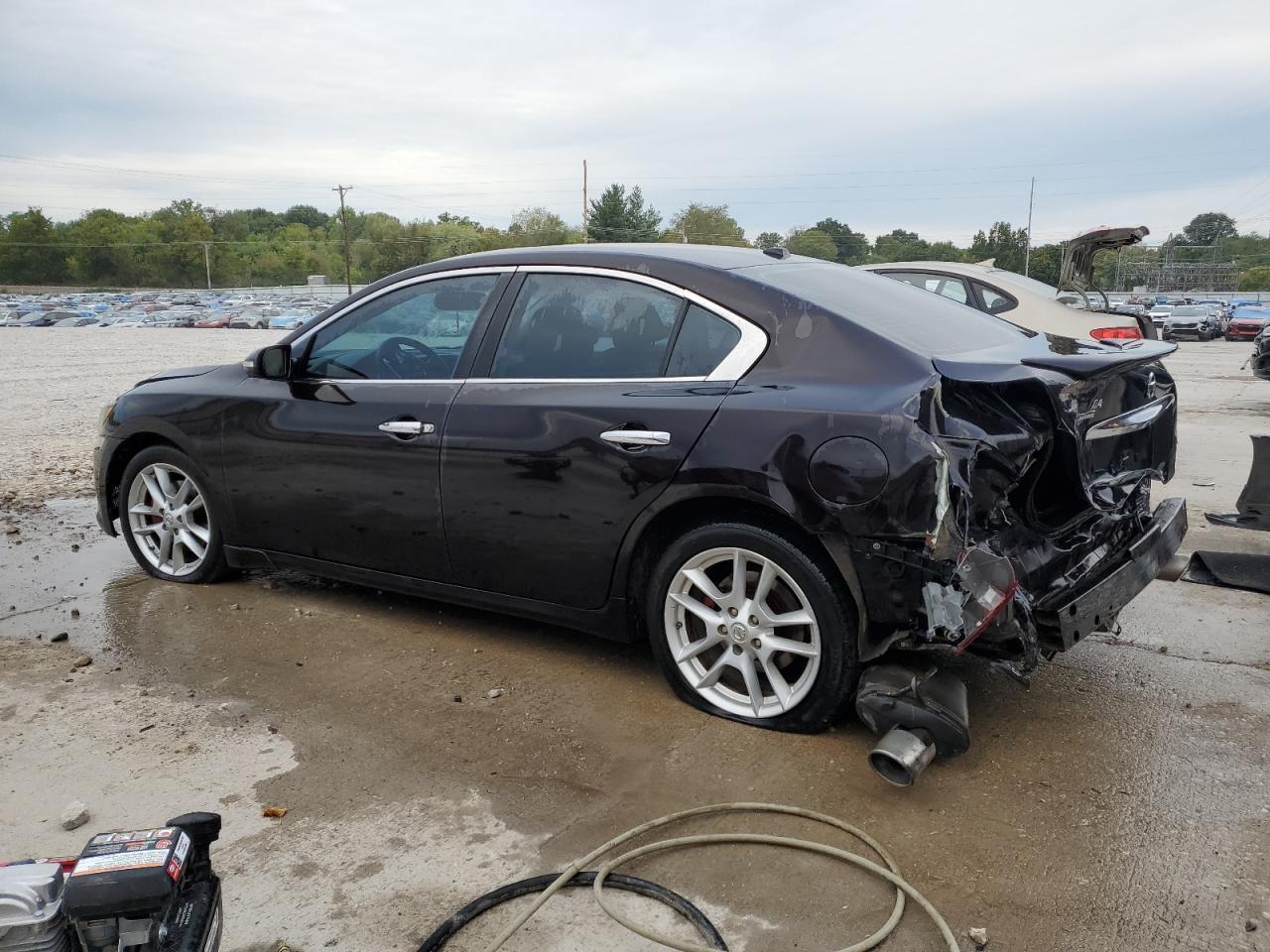 2011 NISSAN MAXIMA S - Фото 2