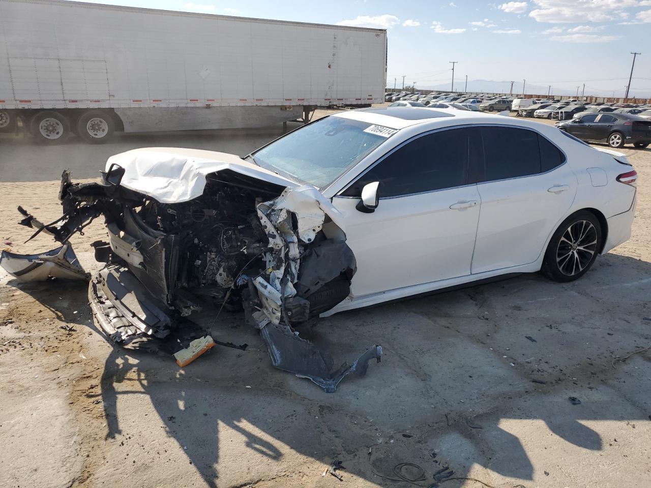 2020 TOYOTA CAMRY SE