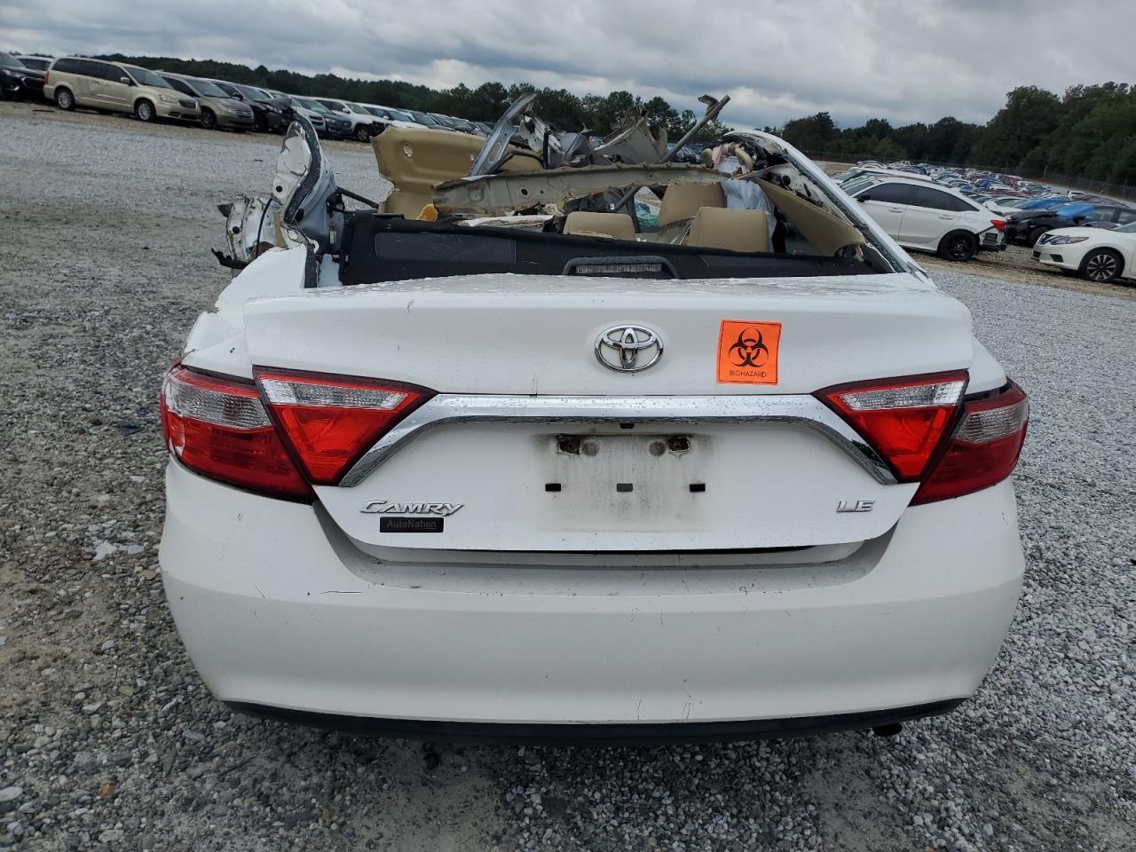 2017 TOYOTA CAMRY LE - Image 6