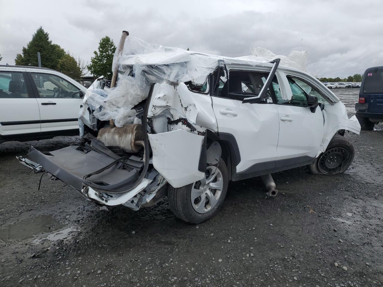 2023 TOYOTA RAV4 LE - Image 3
