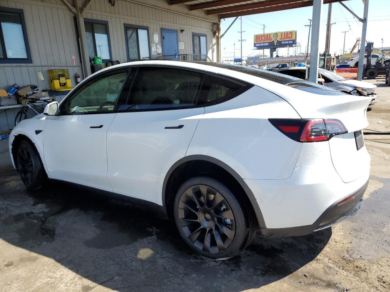 2022 TESLA MODEL Y - Image 2