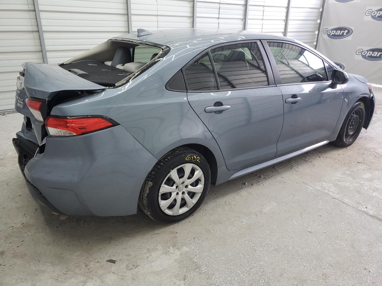 2022 TOYOTA COROLLA LE - Фото 3