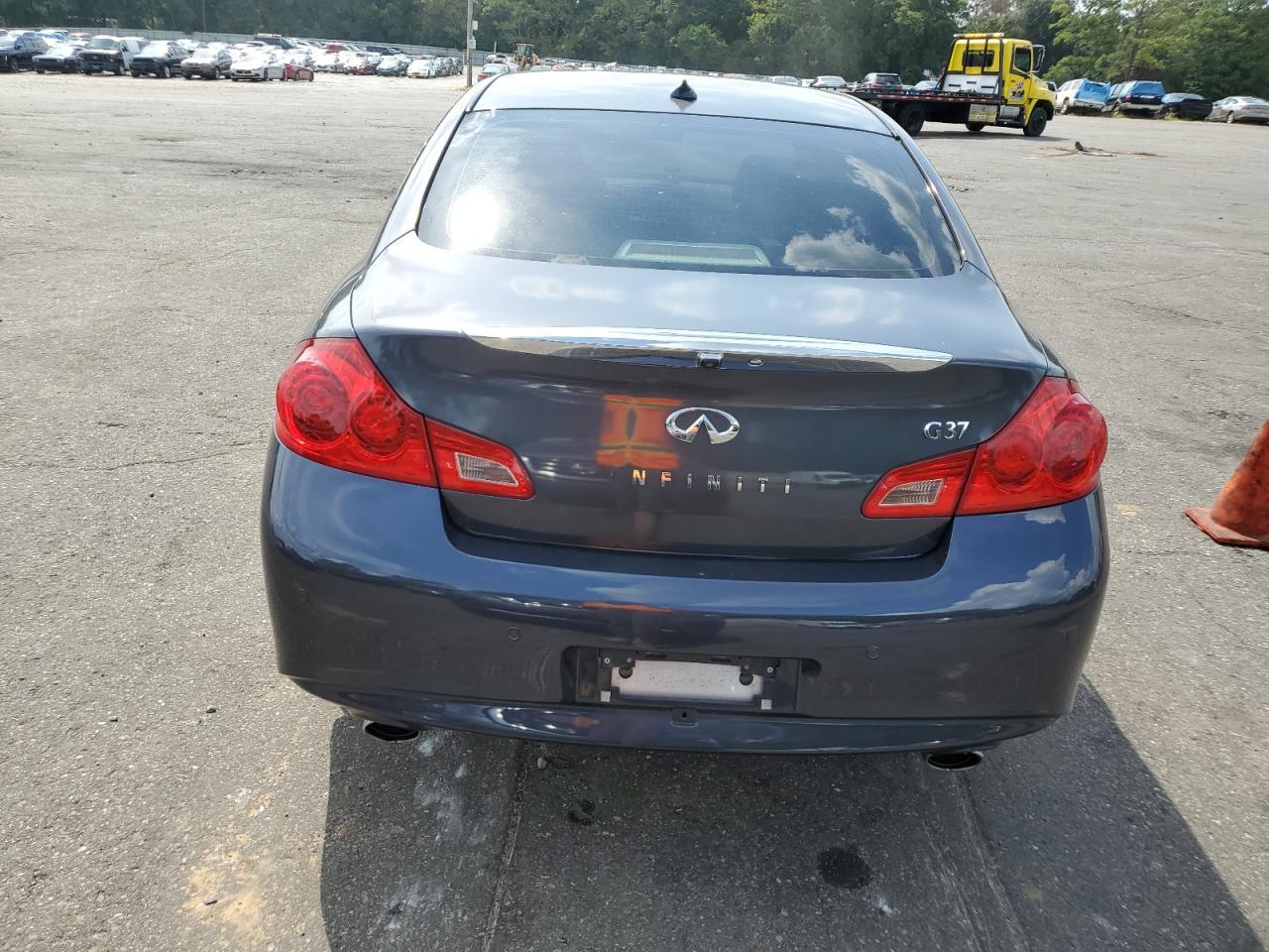 2012 INFINITI G37 BASE - Image 6
