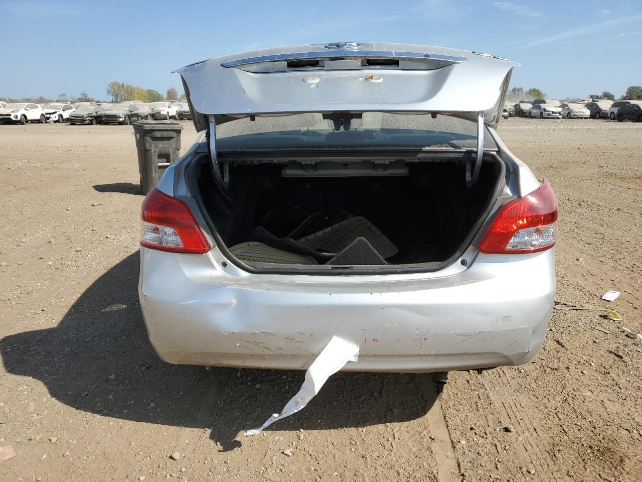 2012 TOYOTA YARIS - Image 6