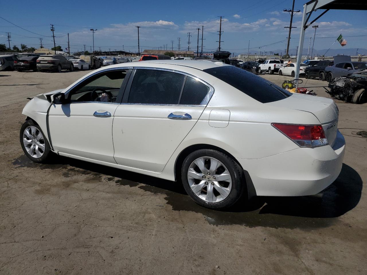 2010 HONDA ACCORD EXL - Image 2