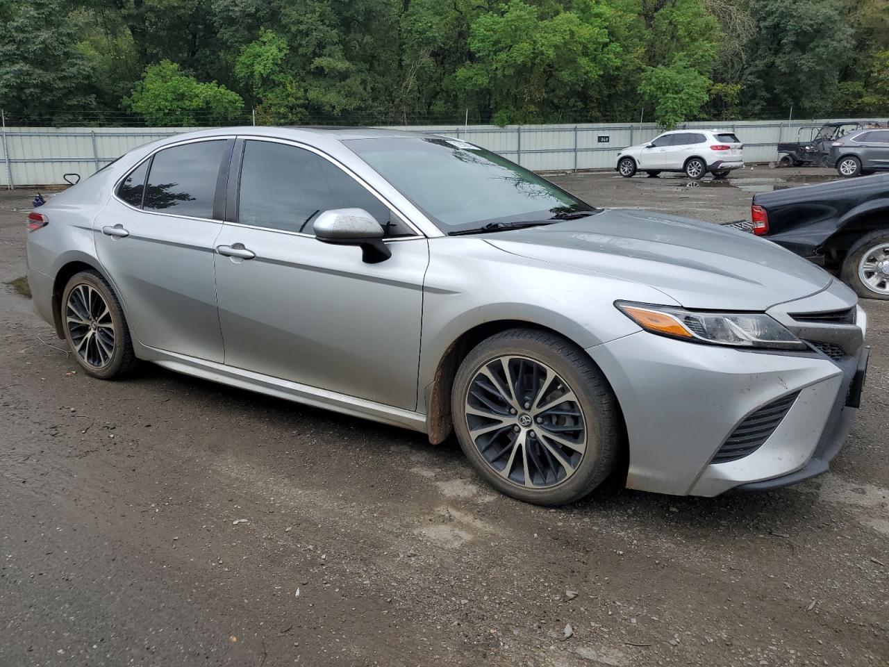 2018 TOYOTA CAMRY L - Фото 4