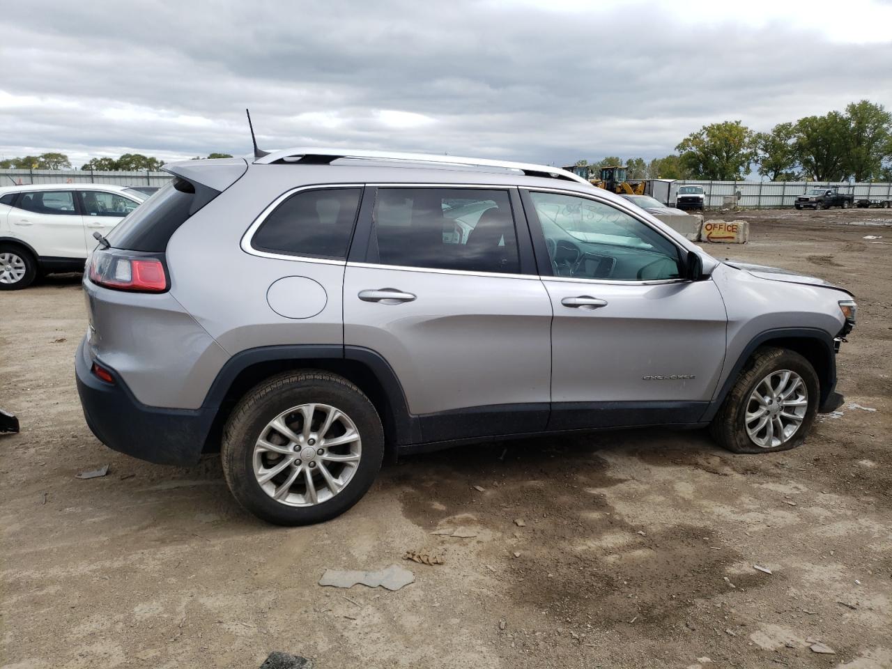 2019 JEEP CHEROKEE L - Фото 3